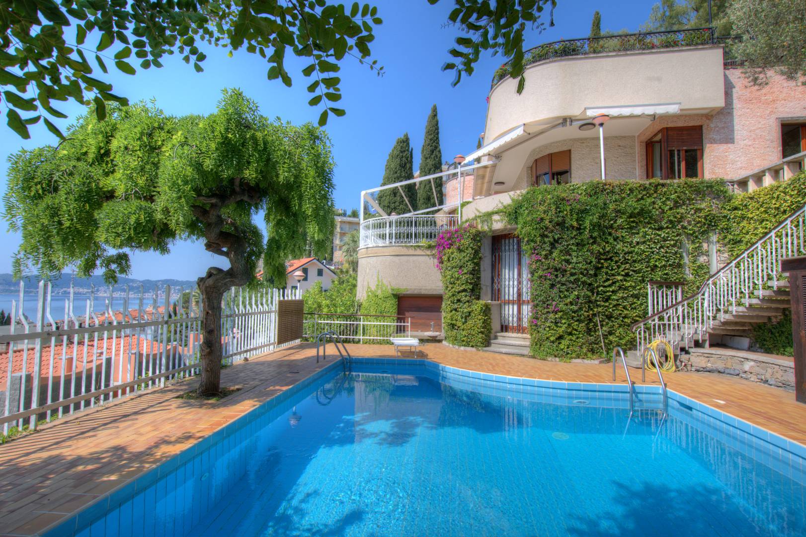 Villa in Vendita a Alassio (SV)
